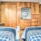 Houghton Lake Cottage with New Private Deck!