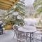 Charming Vail Condo with Patio and Mountain Views - Вейл