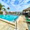 Abaco - Large waterfront 2x2 end unit with boat slip - كي ويست