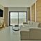 Sunset Cliffs Luxury Apart with Sea View