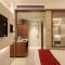 Hotel Gurudev Grand