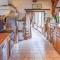 Gorgeous Home In Trgunc With Kitchen - Kerguillaouet