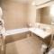 Sribni Leleky Hotel & Spa