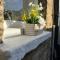 Lovely 4 Bedroom London Home with Free Parking, Garden, WiFi By Roost Accommodation