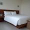 L Bajo Hotel