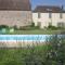 Gîte la Tanière classé 3 étoiles avec terrasse et piscine