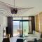 Sunset Cliffs Luxury Apart with Sea View