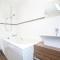 Luxury 3 Bed Royal Mile Apartment