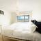 18 Coastline apartment - 纽基