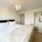 18 Coastline apartment - 纽基