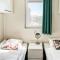Gorgeous Home In Breukelen With Wifi