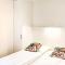 Gorgeous Home In Breukelen With Wifi