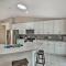 Palm Coast Retreat with Lanai Less Than 8 Mi to Beach! - 棕榈海岸