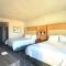 Holiday Inn Hotel & Suites Chicago - Downtown by IHG