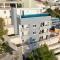Sunny Hill Apartments with rooftop pool