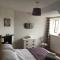 Cosy Arts & Crafts Cottage with stunning views - Brecon