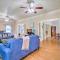 1920s Corsicana Home - Spacious Group Getaway! - 科西卡纳