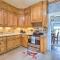1920s Corsicana Home - Spacious Group Getaway!