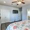 Steps to Shore Crystal Beach Retreat with Deck! - Crystal Beach