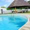 PahaliMzuri Kijani - 1 Bedroom Beach Apartment with Swimming Pool