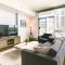 Stylish 1BR, Stampede & Free Parking by Doorbed