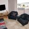 Apt on Beach front, Modern 2BR Solar, 50m to beach