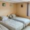 5 Bedroom Gorgeous Home In Longvilliers