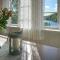 4 Bedroom Beautiful Home In Farsund