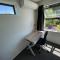 Quiet, new, sunny CNZhouse on upstairs near CBD - 基督城