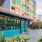 Phaithong Sotel Resort