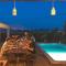 Villa with 4 bedrooms and pool in Surf Resort - Рапозейра
