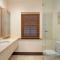 Two Luxury Villas - 9-Bed - Lyonesse & Lyons Den