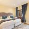 Two Luxury Villas - 9-Bed - Lyonesse & Lyons Den