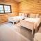 Aspen Lodge, Amazing New Log Cabin with Hot Tub - Sleeps 6 - Felmoor Park