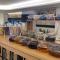 NLH MONASTIRAKI - Neighborhood Lifestyle Hotels