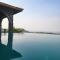 EZE NOF - A hilltop villa with 360º water view