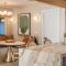 @ Marbella Lane - Vibrant & Chic Designer Home