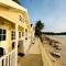 Cocos Beach Resort