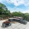 Pass the Keys Luxurious Flat with Large Private Terrace - Hanworth