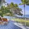 Bright and Airy Beach House with Oceanfront Views - كيلوا كونا