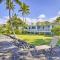 Bright and Airy Beach House with Oceanfront Views - كيلوا كونا