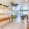 Bright and Airy Beach House with Oceanfront Views - كيلوا كونا