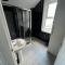 Safari Apartment, Free Parking, 10Min Walk To Blackpool tower, sleeps 12