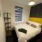 Modern & retro two bedroom apartment in Barnsley - Barnsley