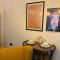 Modern & retro two bedroom apartment in Barnsley