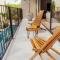 2BR with Fast WiFi FREE BIKES, Rooftop, Pool, and Gym