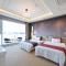 Hotel The One