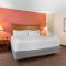 Holiday Inn Express Chicago-Downers Grove, an IHG Hotel - Downers Grove