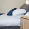 Immaculate City Centre - HPC links - 5 - Parking By Hinkley Homes Short Lets & Serviced Accommodation - 布里奇沃特