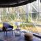Igloo Glamping LakeLand Camp